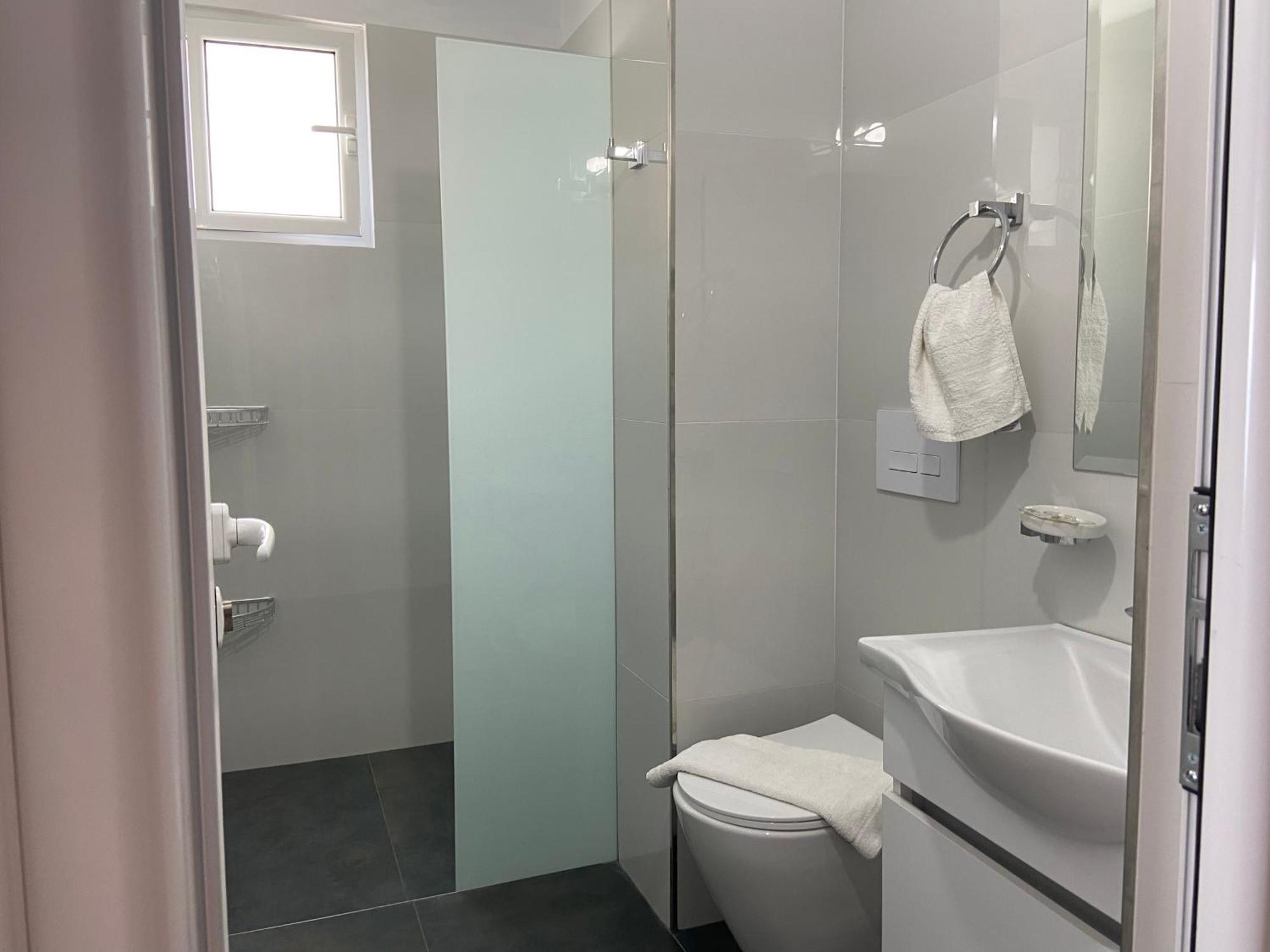 Qeparo Pano Rooms Habitación foto
